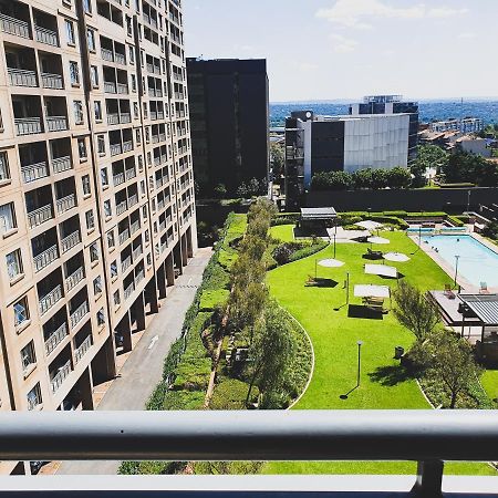 Westpoint Sandton Apartments Johannesburg Bagian luar foto